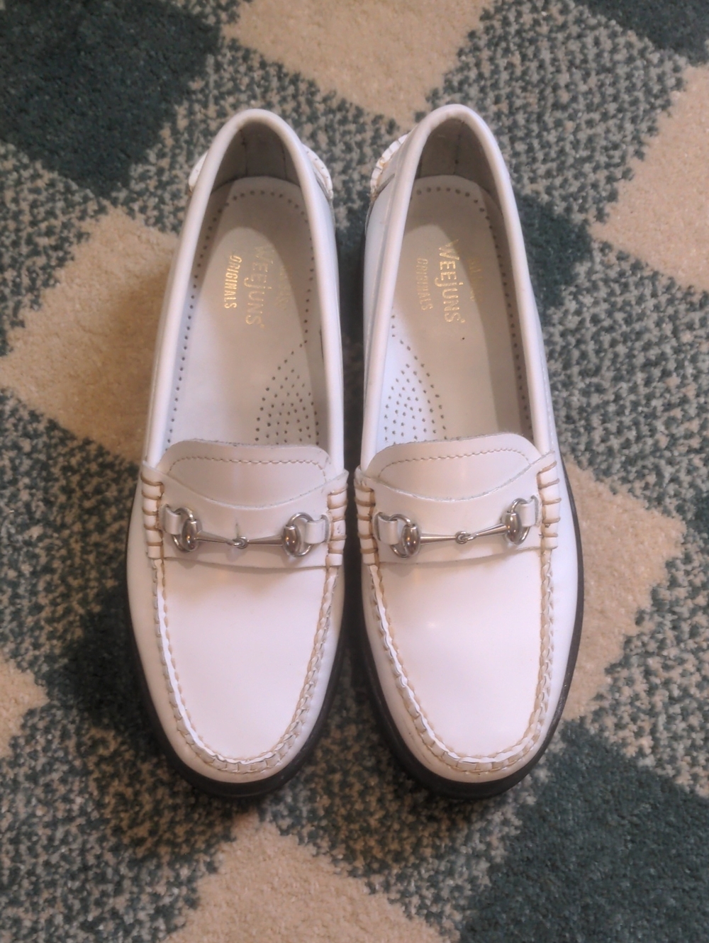 G.H. Bass Weejuns Originals White Leather Lianna Lug Sole Size 6